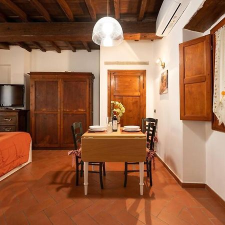 Keys Of Italy - Corsob 9 - Florentine Studio Close To Palazzo Vecchio Florence Luaran gambar