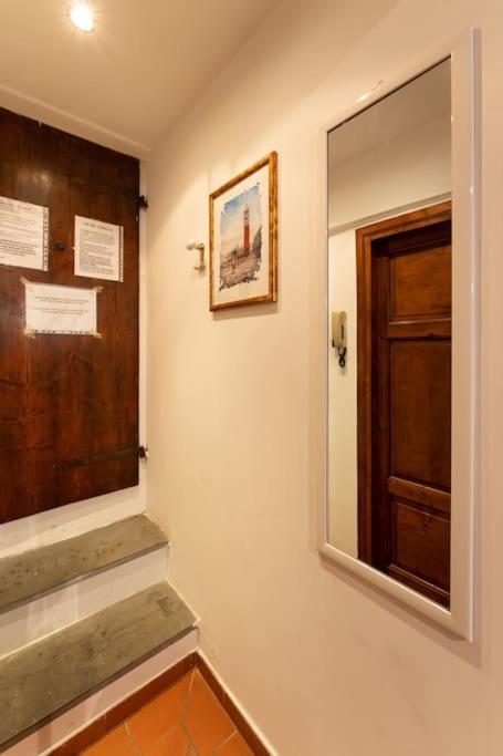 Keys Of Italy - Corsob 9 - Florentine Studio Close To Palazzo Vecchio Florence Luaran gambar
