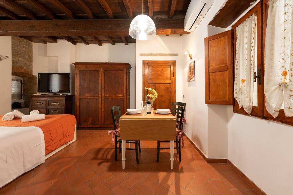 Keys Of Italy - Corsob 9 - Florentine Studio Close To Palazzo Vecchio Florence Luaran gambar